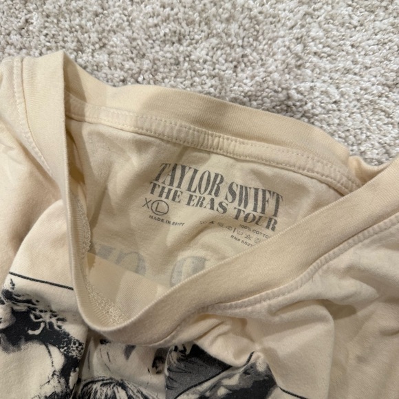 Taylor Swift The Eras Tour Cream T-Shirt - Picture 3 of 5